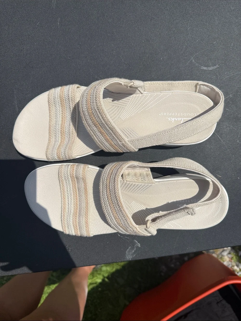Clarks Women's Cream Elastic Strap Sandals